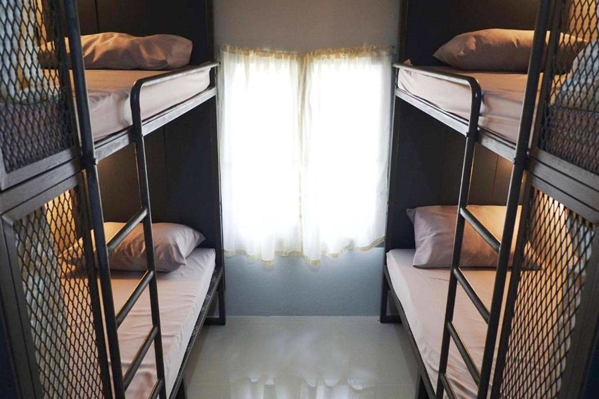 Хостел Urban Bed (Adults Only) Чиангмай Экстерьер фото
